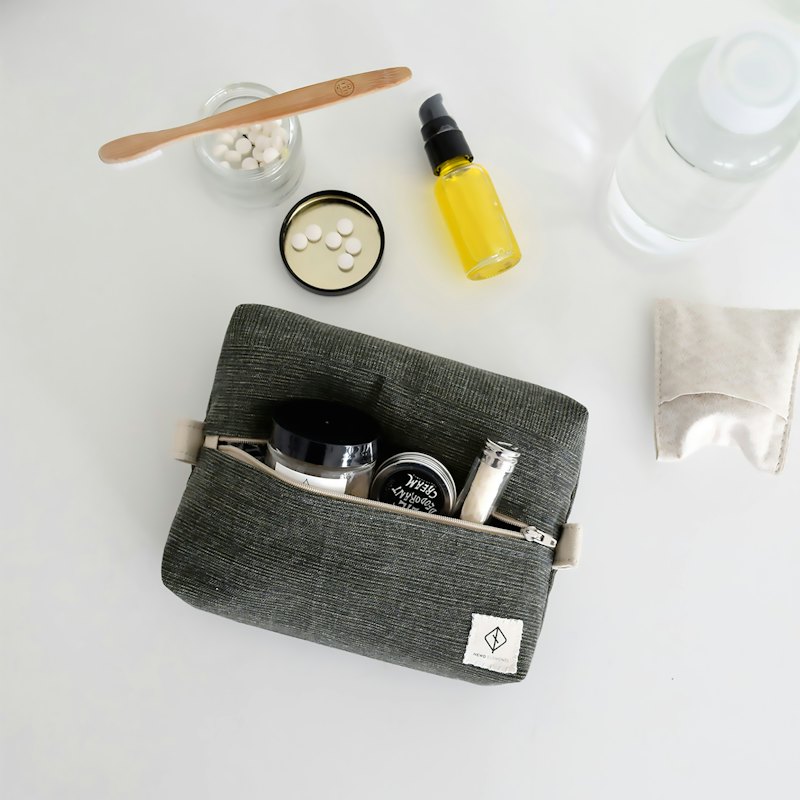 Hanging Toiletry Kit